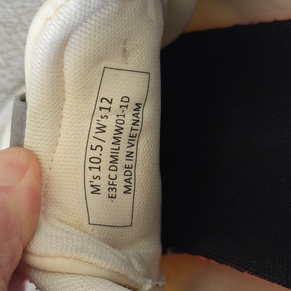 Kizik Milan Nylon And Suede Mist Gray and Cream Unisex Sneakers - Size 10.5 Mens - Picture 4 of 10